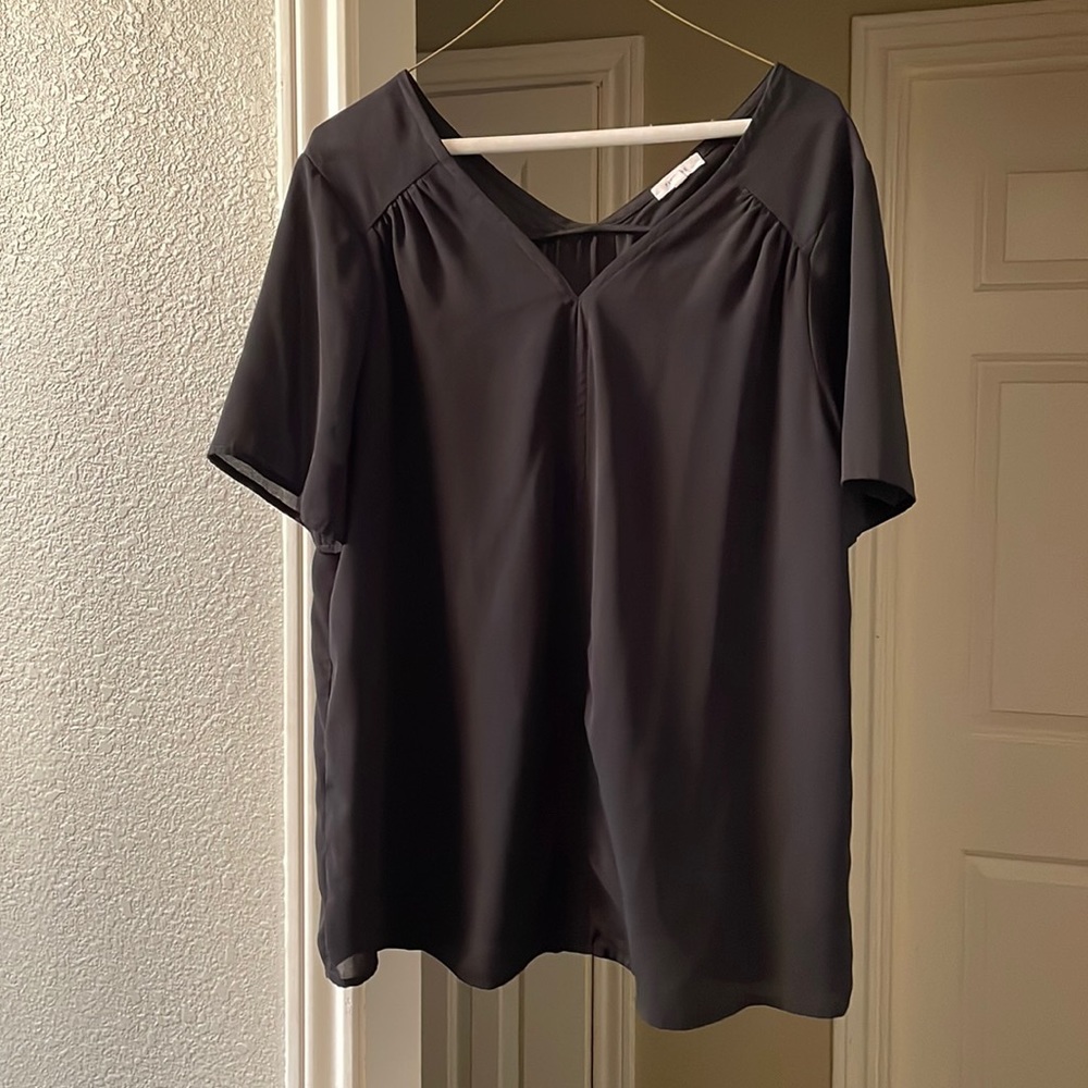 Dressy black shirt sleeve blouse